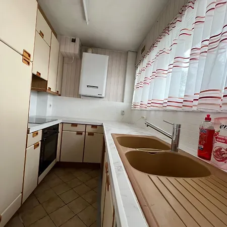 Chill With Family & Friends Near Cdg Airport