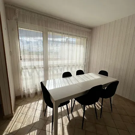 Chill With Family & Friends Near Cdg Airport