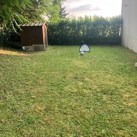Holiday home Chill With Family & Friends Near Cdg Airport Louvres